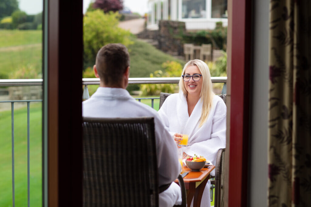 Dinner, Bed and Breakfast on a Friday night in a Standard Room for 2